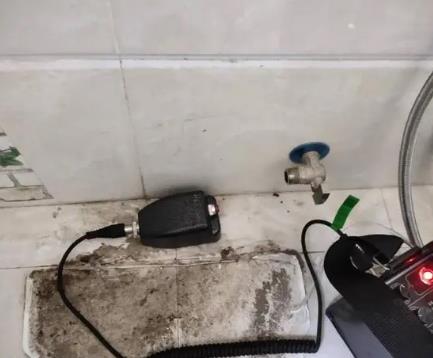 西乡塘屋顶漏水维修公司分享下卫生间漏水的危害及解决方法